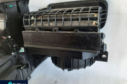NAGRZEWNICA OPEL ZAFIRA C EUROPA 13265776