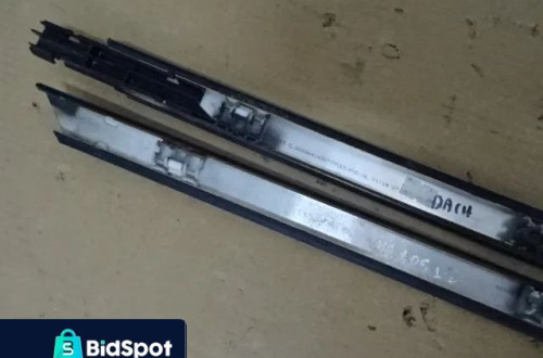 LISTWA LISTWY DACHU PEUGEOT 307 KOMBI NR215