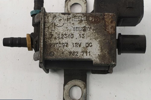 CZUJNIK ELEKTROZAWÓR PODCIŚNIENIA BMW 1742711