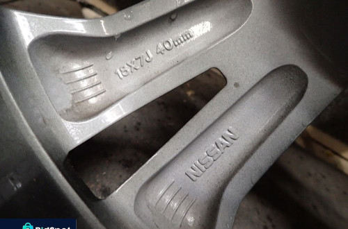 FELGA ALUMINIOWA NISSAN 5X114,3 18" 7J ET40