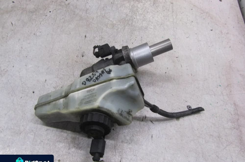 volkswagen passat b6 2.0 tdi uk pompka hamulcowa