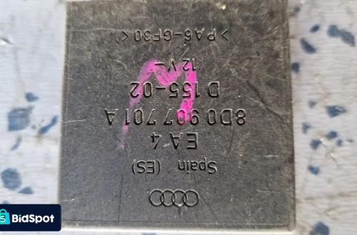 AUDI  VOLKSWAGEN PRZEKAŹNIK 397 8D0907701A