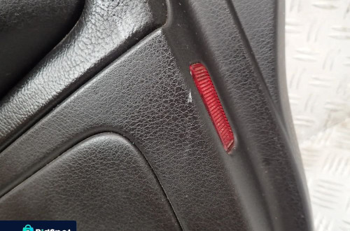 BOCZEK TAPICERKA DRZWI PRAWY PRZÓD AUDI A4 B7 8E1867106