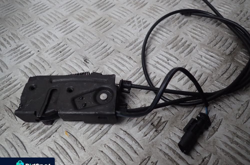 LEWY ZAMEK MASKI VOLVO S60 III 2019- 32226108LH
