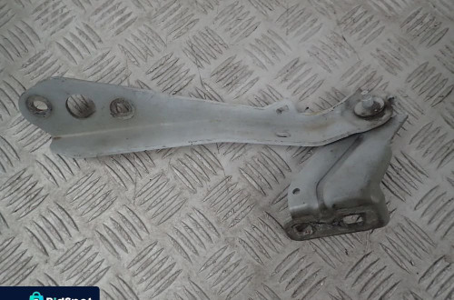 ZAWIAS MASKI PRAWY RENAULT MASTER III 654000006R