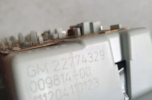 LAMPKA OŚWIETLENIE ŚWIATŁO ZAFIRA C ASTRA J