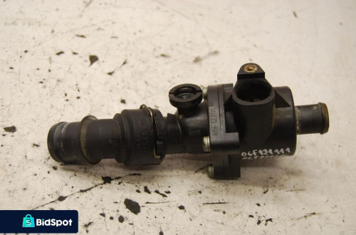 OBUDOWA TERMOSTATU 06F121111 AUDI A3 8P 2.0 FSI SEAT SKODA VW