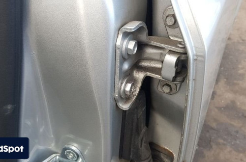 OPEL ASTRA J ZAWIAS LEWY TYŁ GÓRNY Z176