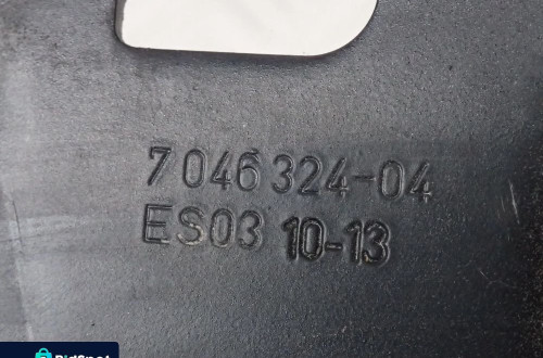 BMW 5 GT F07 ZAWIAS MASKI PRAWY 7046324