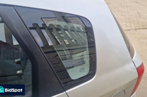 HONDA CIVIC VII 5D SZYBA KAROSERYJNA LEWY TYŁ