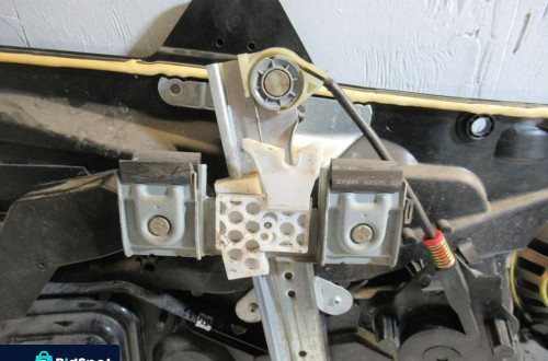 ELE MECHANIZM SZYBY PRAWY PRZÓD FORD FIESTA MK6 5D