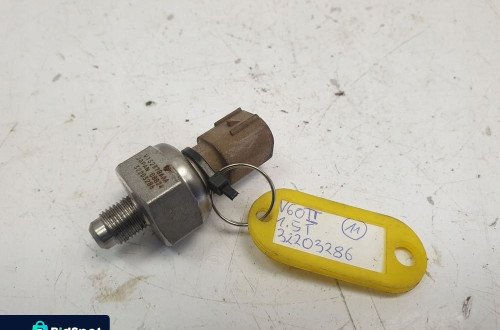 Volvo V60 II 1.5 T CZUJNIK CIŚNIENIA PALIWA 32203286