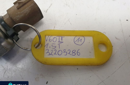 Volvo V60 II 1.5 T CZUJNIK CIŚNIENIA PALIWA 32203286