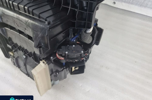 Nagrzewnica wody klimatyzacji BMW F01 F02 9197019