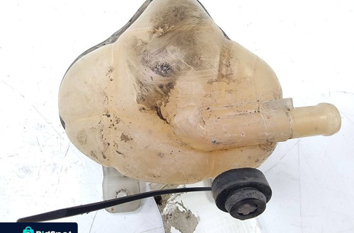 ZBIORNICZEK PŁYNU ALFA ROMEO MITO