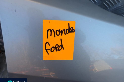 BŁOTNIK PRAWY  PRZÓD FORD MONDEO MK3