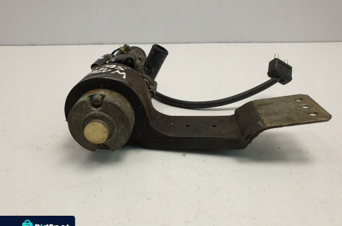 Mercedes W126 SEC 5.6 V8 POMPA OGIEBU WODY Płynu.