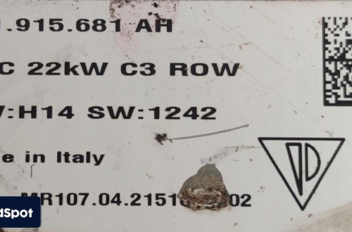 TAYCAN KONWERTER ŁADOWARKA BATERII 9J1915681AH