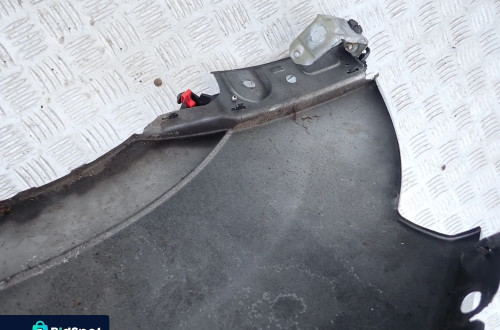BŁOTNIK PRAWY PRZÓD OPEL MERIVA A Z157