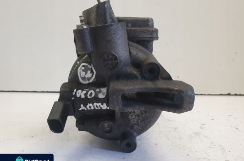VW Caddy III 2.0 SDI SPRĘŻARKA KLIMATYZACJI 5N0820803A