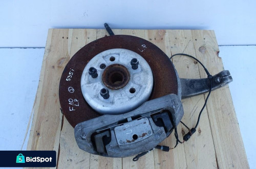 BMW F10 535 3.0 i PRZEDNIA ZWROTNICA piasta LEWA