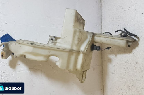 ZBIORNICZEK SPRYSKIWACZY volkswagen passat b6&#x27;