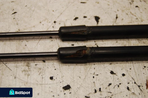 SIŁOWNIK MASKI TELESKOP 4L0823359 AUDI Q7 2008R.