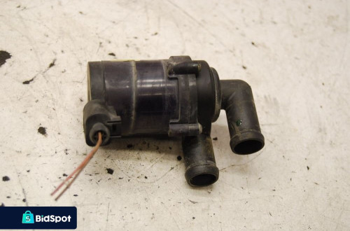 DODATKOWA POMPA WODY 7L0965561K AUDI Q7 4.2 FSI 2008R. A6 A5 VW TOUAREG
