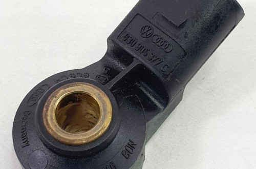 CZUJNIK STUKOWY VW AUDI SKODA 2.0 BLX 0261231146