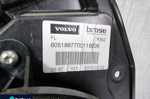 VOLVO V60 I PODNOŚNIK SZYBY PRZÓD LEWY 30784310