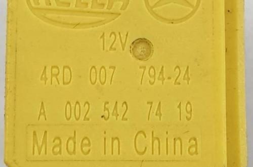 PRZEKAŹNIK MERCEDES W204 A0025427419