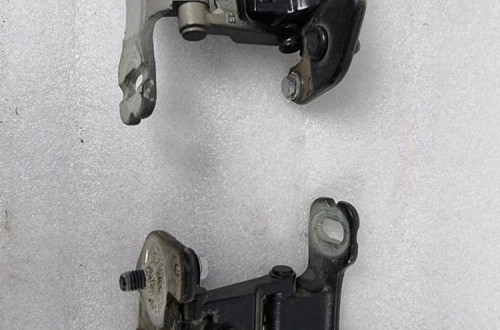 ZAWIAS KLAPY LEWY PRAWY BAGAŻNIKA BMW E81 E84