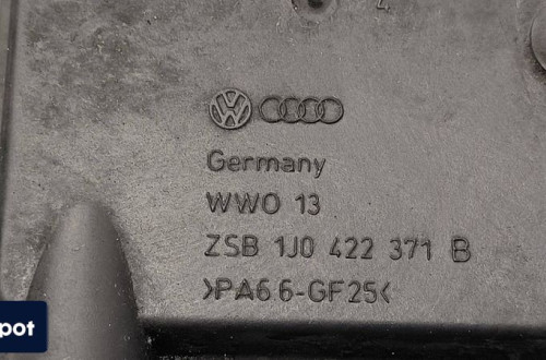ZBIORNICZEK WSPOMAGANIA AUDI A3 8L 1J0422371B