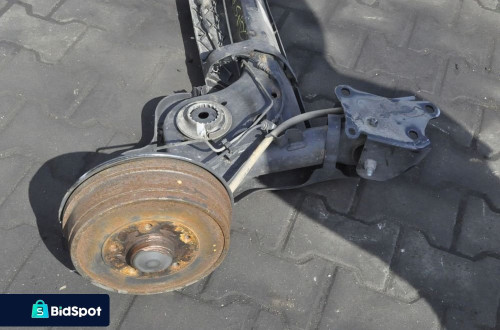 DACIA DUSTER II ZAWIESZENIE BELKA TYŁ 555015332R