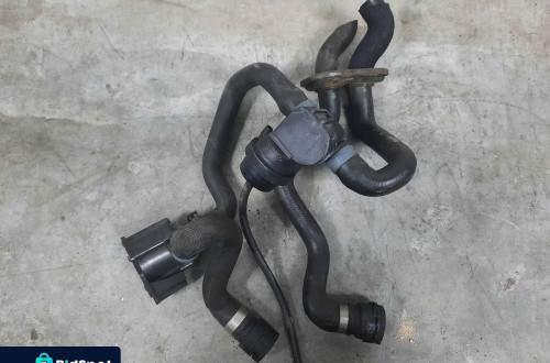 AUDI A4 Q5 2.0 TDI DODATKOWA POMPA WODY 8K0819147