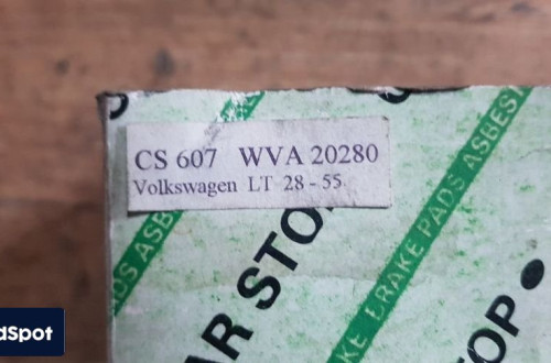 VOLKSWAGEN LT 28  KLOCKI HAMULCOWE PRZÓD