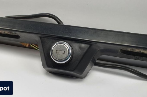 LISTWA BLENDA KLAPY TYŁ MERCEDES W126 1268200709