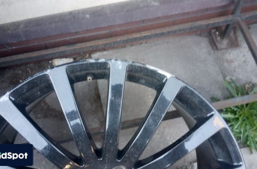 Land Rover DISCOVERY  alufelga alus kolo 22x9.5j  revere