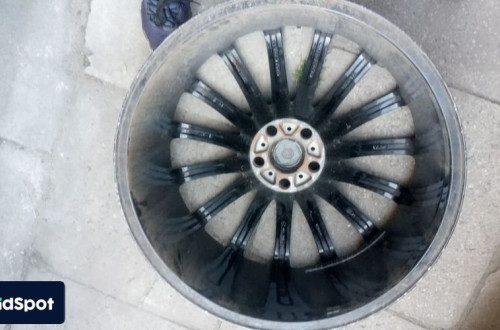 Land Rover DISCOVERY  alufelga alus kolo 22x9.5j  revere