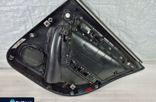 AUDI A4 B8 AVANT BOCZEK DRZWI LEWY TYŁ 8K0867305