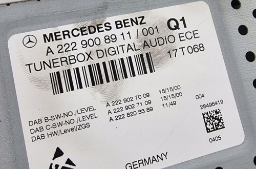 MERCEDES C W205 AMG TUNER WZMACNIACZ RADIO