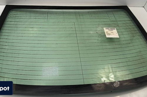 SZYBA TYŁ TOYOTA COROLLA