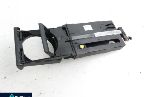 UCHWYT NA NAPOJE AUDI A6 C5 4B0862534A