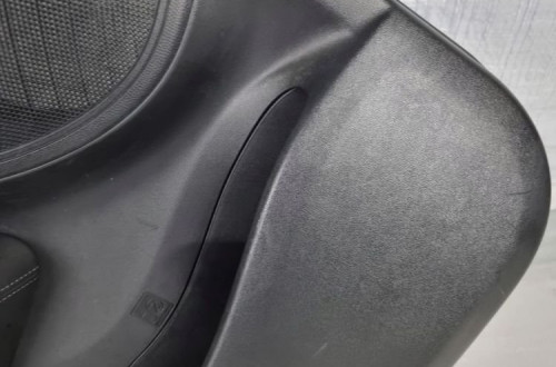 BOCZEK TAPICERKA DRZWI LEWY TYŁ HYUNDAI IX35