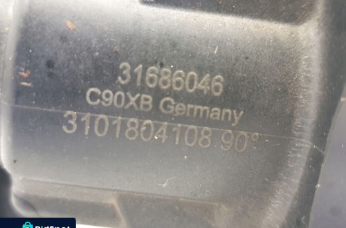 Volvo V60 II 1.5 T OBUDOWA TERMOSTATU WODY 31686046