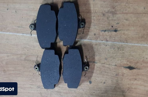 RENAULT 5 9 11 19 21 KLOCKI HAMULCOWE PRZÓD