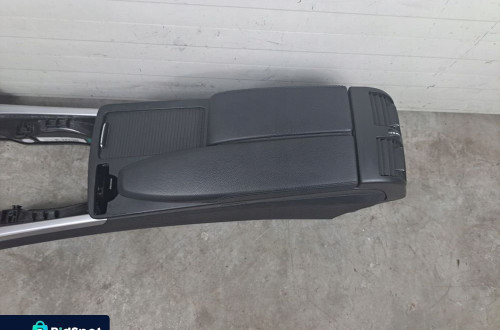 PODŁOKIETNIK TUNEL ŚRODKOWY MERCEDES W212 KOMBI