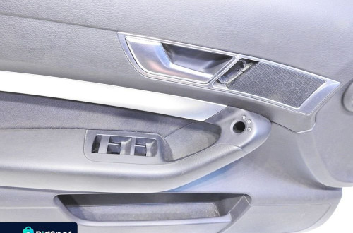 TAPICERKA DRZWI LEWY PRZÓD AUDI A6 C6 4F1867105A