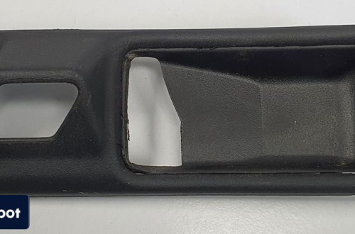 OSŁONA KLAMKI DRZWI LEWY TYŁ TYLNA MERCEDES W126