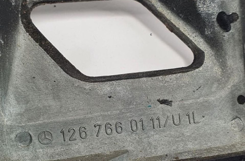 OSŁONA KLAMKI DRZWI LEWY TYŁ TYLNA MERCEDES W126